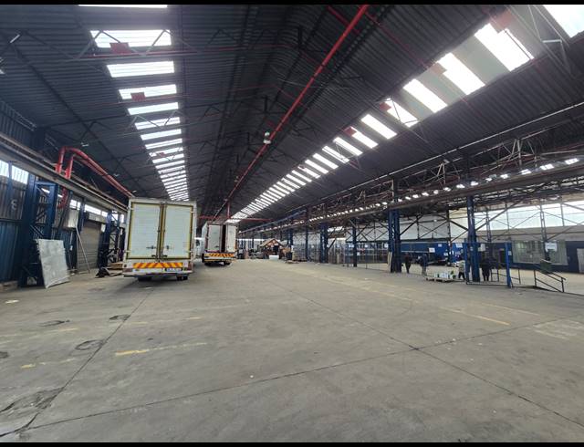 14,150M² FACTORY TO LET IN TUNNEY
